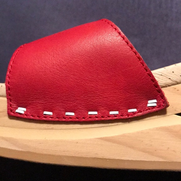 Shoes - Picture 7 of 8